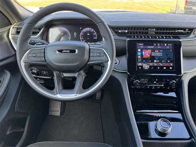 2025 Jeep Grand Cherokee GRAND CHEROKEE L ALTITUDE 4X4 2025 Jeep Grand Cherokee GRAND CHEROKEE L ALTITUDE 4X4