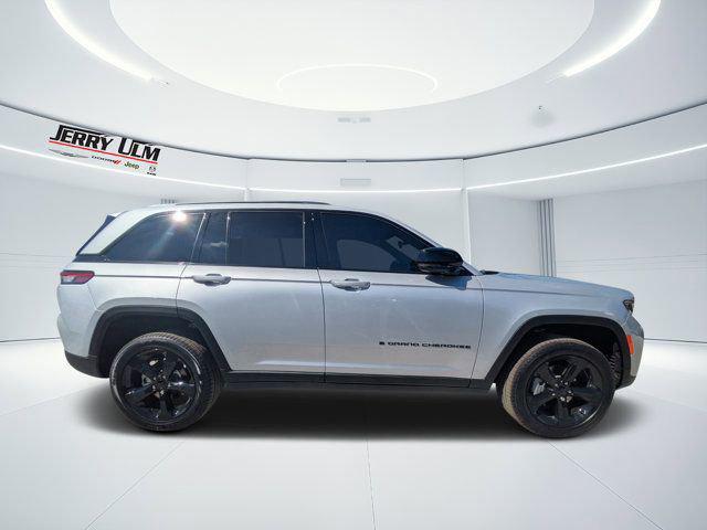 2025 Jeep Grand Cherokee GRAND CHEROKEE LIMITED 4X2