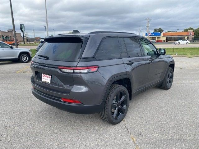 2025 Jeep Grand Cherokee Altitude 4x4