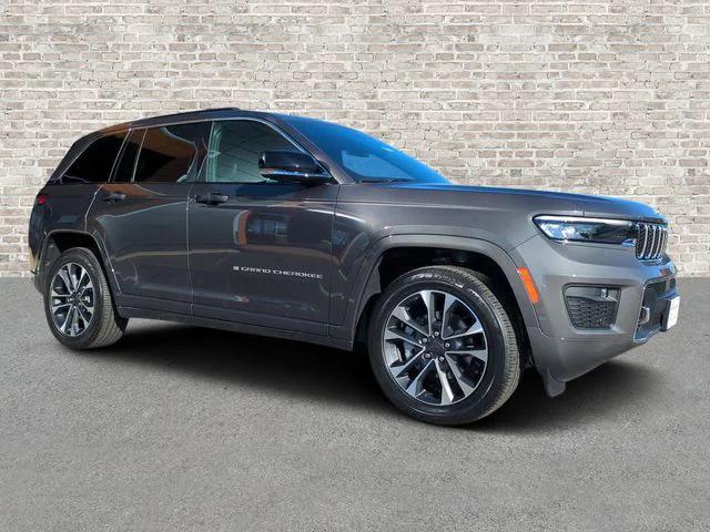 2025 Jeep Grand Cherokee GRAND CHEROKEE OVERLAND 4X4