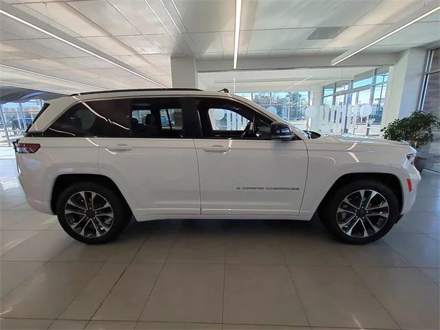 2025 Jeep Grand Cherokee GRAND CHEROKEE OVERLAND 4X4