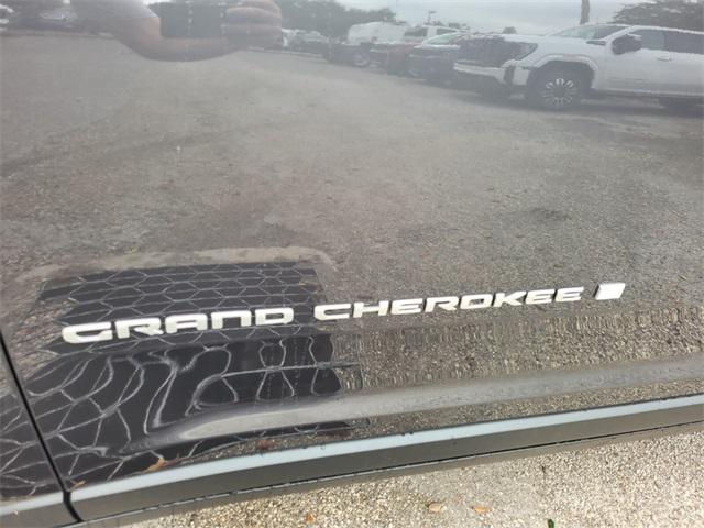 2025 Jeep Grand Cherokee GRAND CHEROKEE LAREDO 4X2