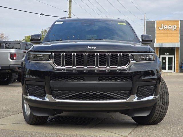 2025 Jeep Grand Cherokee GRAND CHEROKEE L LAREDO X 4X4