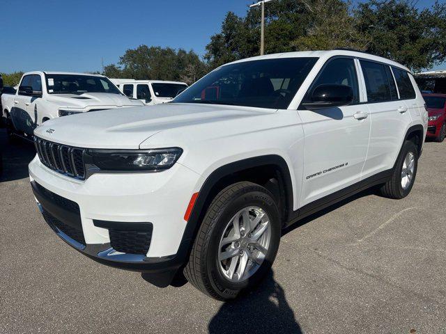 2025 Jeep Grand Cherokee GRAND CHEROKEE L LAREDO 4X4