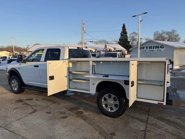 2026 RAM Ram 3500 Chassis Cab RAM 3500 TRADESMAN CREW CAB CHASSIS 4X4 60 CA 2026 RAM Ram 3500 Chassis Cab RAM 3500 TRADESMAN CREW CAB CHASSIS 4X4 60 CA