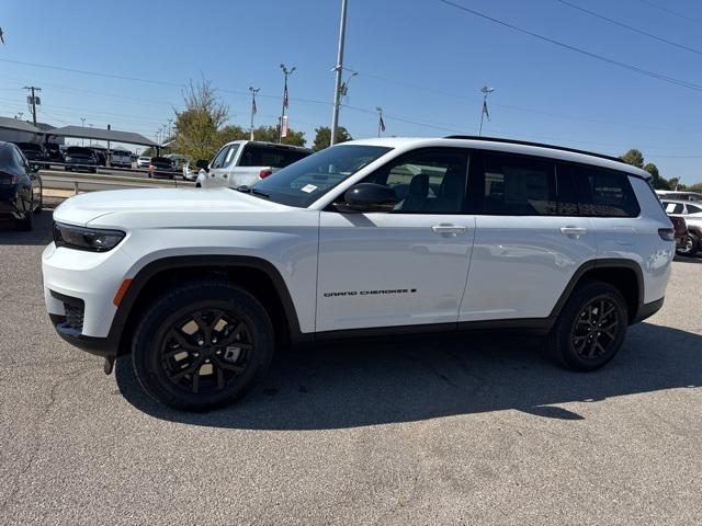2025 Jeep Grand Cherokee GRAND CHEROKEE L ALTITUDE 4X2