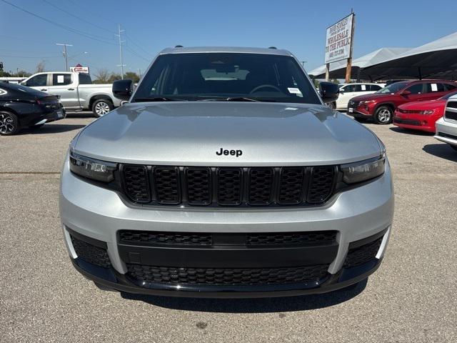 2025 Jeep Grand Cherokee GRAND CHEROKEE L ALTITUDE 4X4