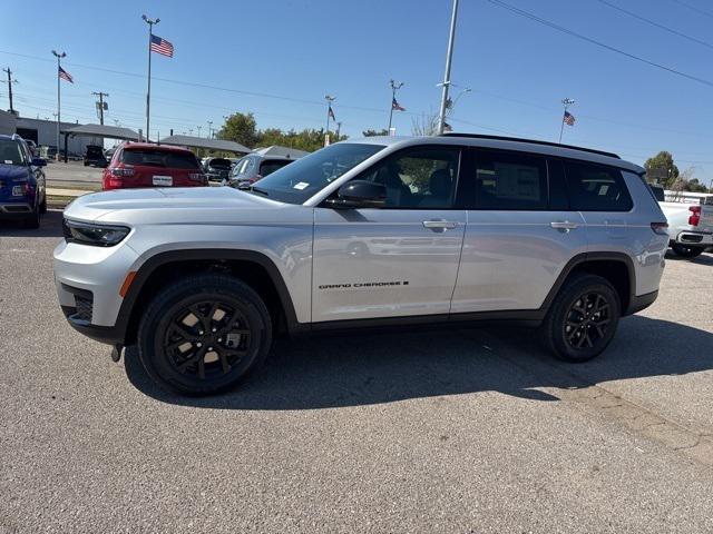2025 Jeep Grand Cherokee GRAND CHEROKEE L ALTITUDE 4X4