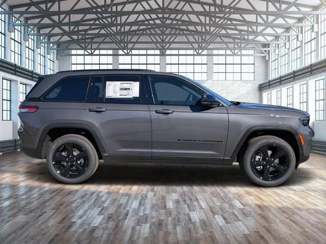 2025 Jeep Grand Cherokee GRAND CHEROKEE LIMITED 4X2