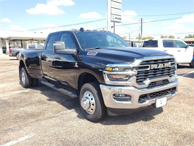 2026 RAM Ram 3500 RAM 3500 TRADESMAN CREW CAB 4X4 8 BOX 2026 RAM Ram 3500 RAM 3500 TRADESMAN CREW CAB 4X4 8 BOX