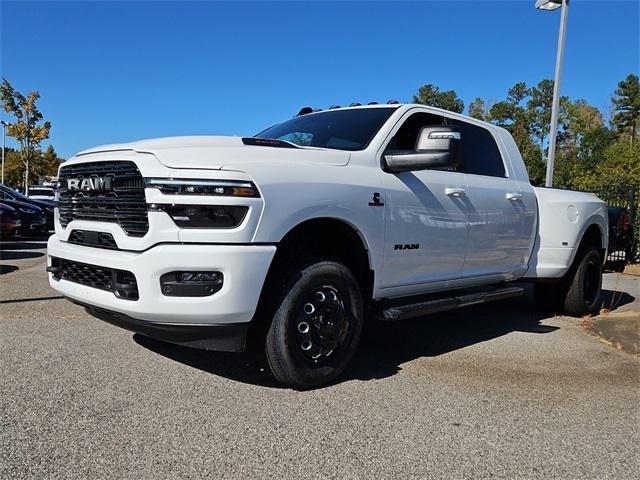 2026 RAM Ram 3500 RAM 3500 LARAMIE MEGA CAB 4X4 64 BOX 2026 RAM Ram 3500 RAM 3500 LARAMIE MEGA CAB 4X4 64 BOX