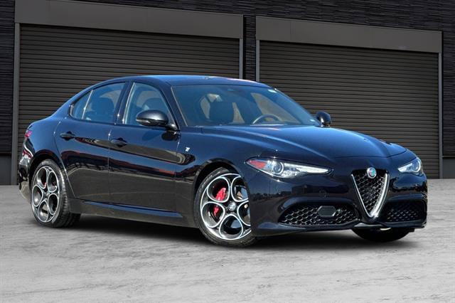 2023 Alfa Romeo Giulia Ti RWD 2023 Alfa Romeo Giulia Ti RWD