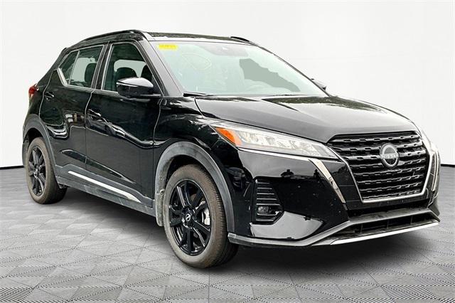 2024 Nissan Kicks SR Xtronic CVT