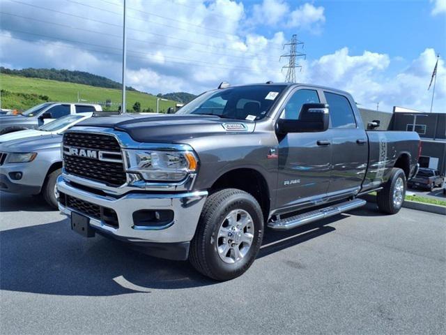 2024 RAM 3500 Big Horn Crew Cab 4x4 8 Box