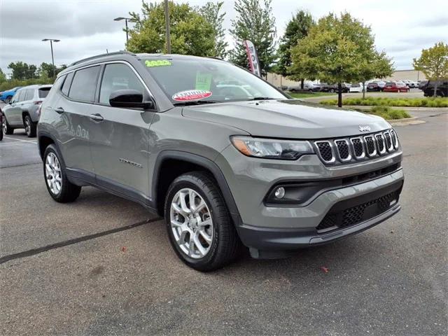 2023 Jeep Compass Latitude Lux FWD