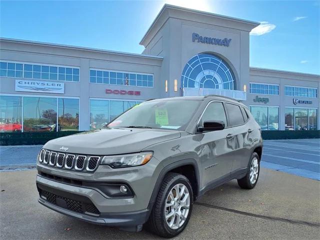 2023 Jeep Compass Latitude Lux FWD
