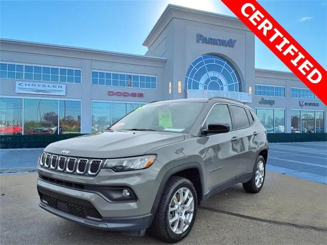 2023 Jeep Compass Latitude Lux FWD