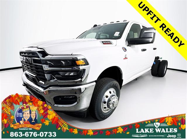 2025 RAM Ram 3500 Chassis Cab RAM 3500 TRADESMAN CREW CAB CHASSIS 4X4 60 CA