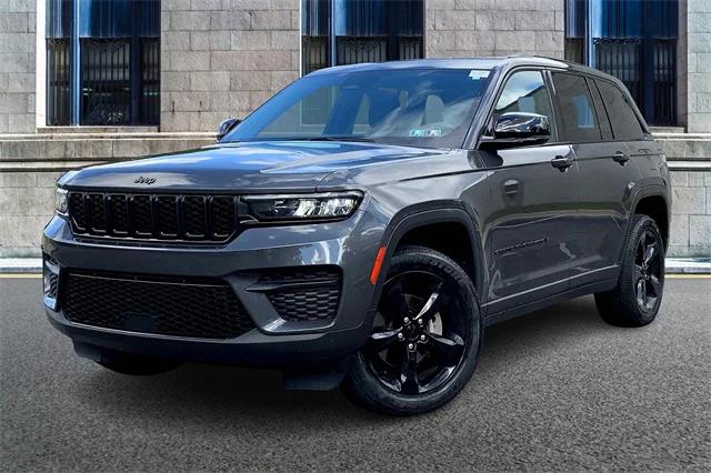 2022 Jeep Grand Cherokee Altitude 4x4