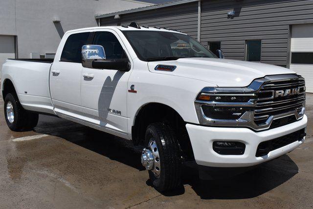 2025 RAM Ram 3500 RAM 3500 LARAMIE CREW CAB 4X4 8 BOX