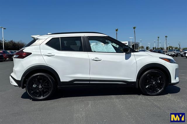 2024 Nissan Kicks SR Xtronic CVT