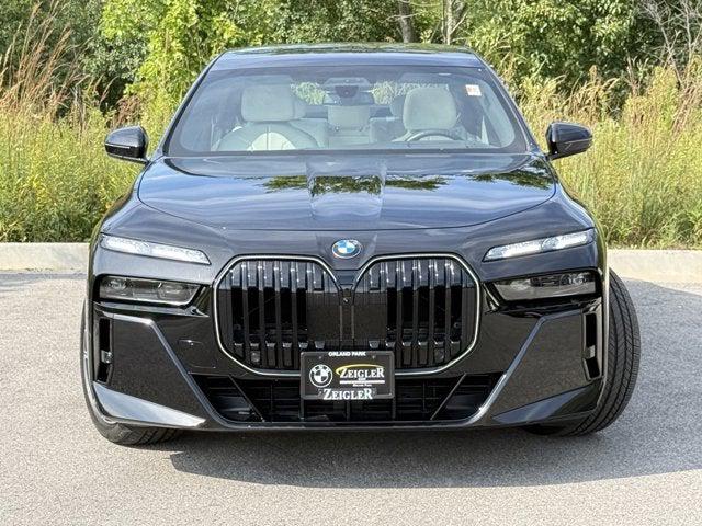 2025 BMW 760i xDrive 2025 BMW 760i xDrive