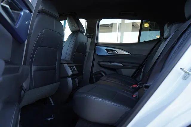 2025 Chevrolet Equinox LT 2