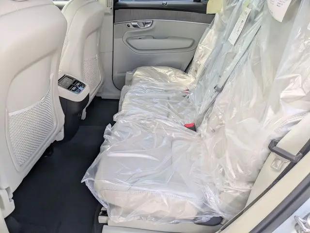 2026 Volvo XC90 Ultra, B6 AWD Gas (mild hybrid), Gasoline, Bright, 7 Seats