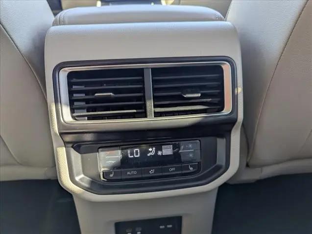 2026 Volkswagen Atlas SEL Premium R-Line