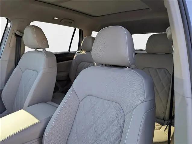 2026 Volkswagen Atlas SEL Premium R-Line