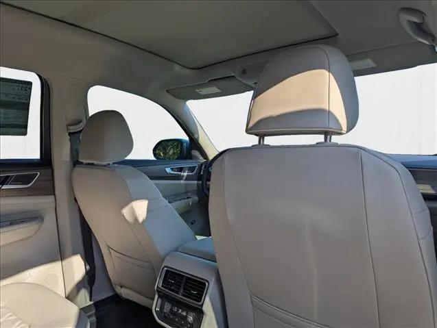 2026 Volkswagen Atlas SEL Premium R-Line