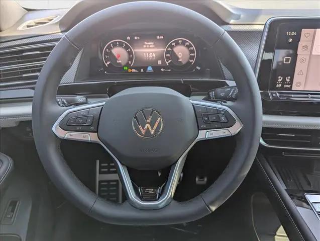 2026 Volkswagen Atlas Cross Sport SEL Premium R-Line