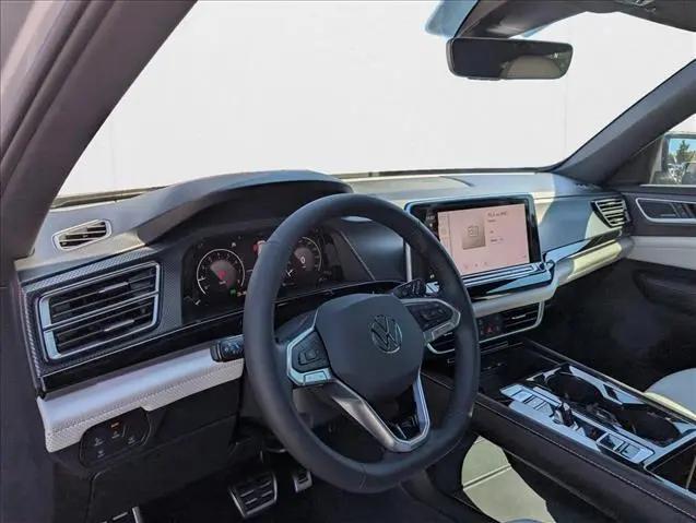 2026 Volkswagen Atlas Cross Sport SEL Premium R-Line