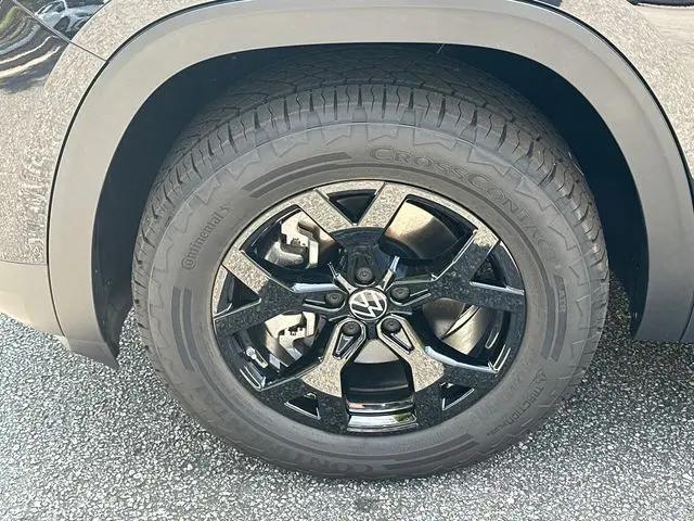 2026 Volkswagen Atlas Peak Edition