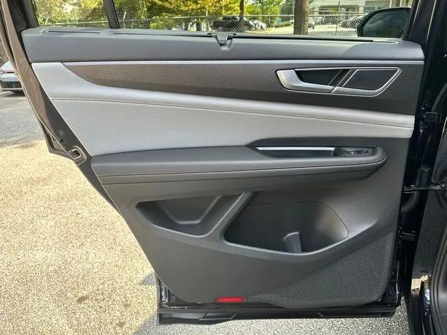 2026 Volkswagen Atlas Peak Edition