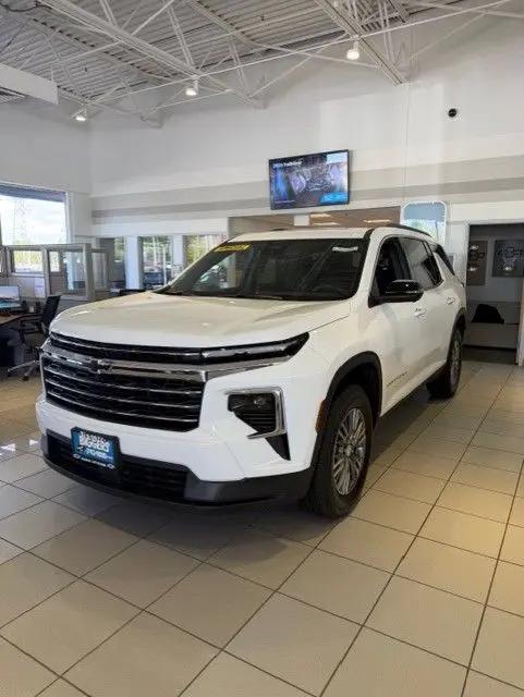 2026 Chevrolet Traverse AWD LT