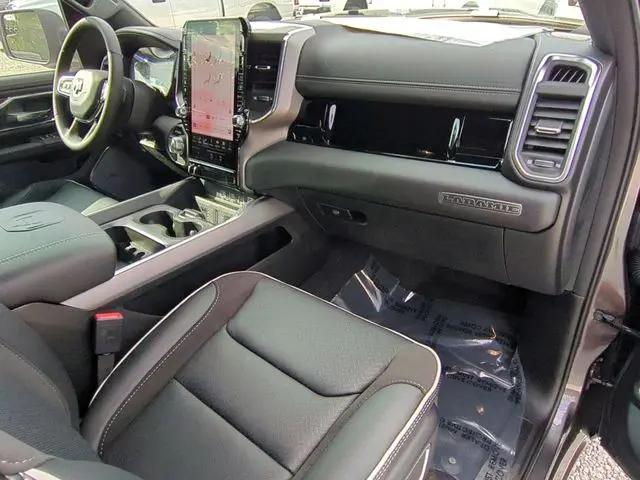 2026 Ram 1500 Laramie Crew Cab 4x4 57 Box