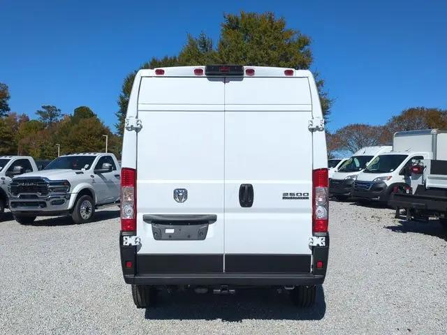 2026 Ram ProMaster Window Van Tradesman