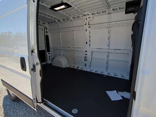 2026 Ram ProMaster Window Van Tradesman