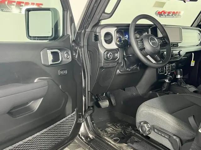 2025 Jeep Wrangler 4-Door Summit 4x4