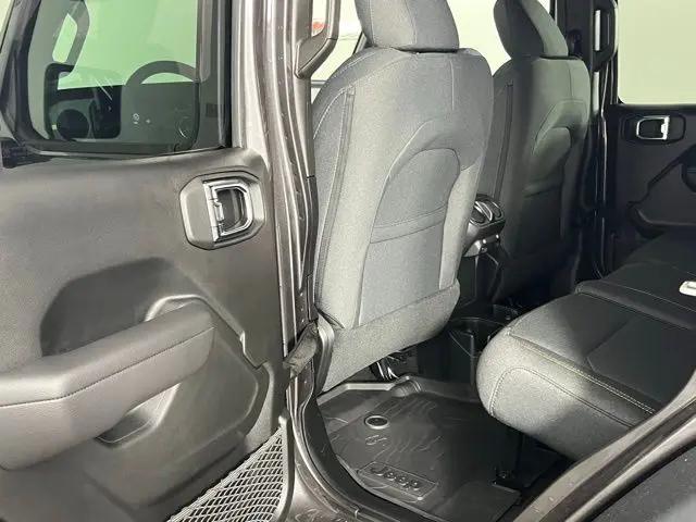 2025 Jeep Wrangler 4-Door Summit 4x4