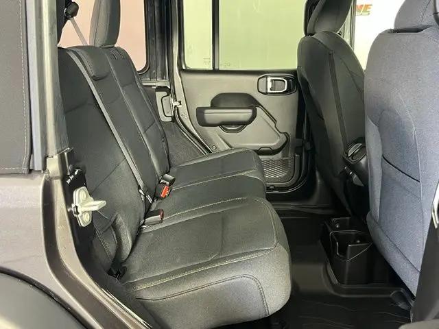 2025 Jeep Wrangler 4-Door Summit 4x4