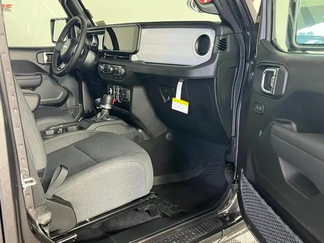2025 Jeep Wrangler 4-Door Summit 4x4
