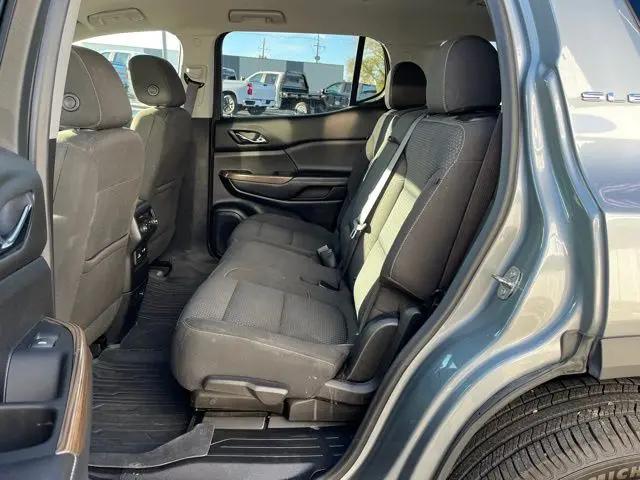 2023 GMC Acadia AWD SLE