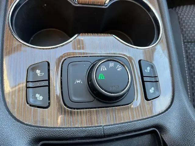 2023 GMC Acadia AWD SLE