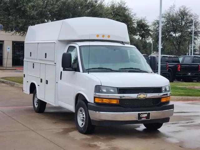 2024 Chevrolet Express Cutaway Work Van
