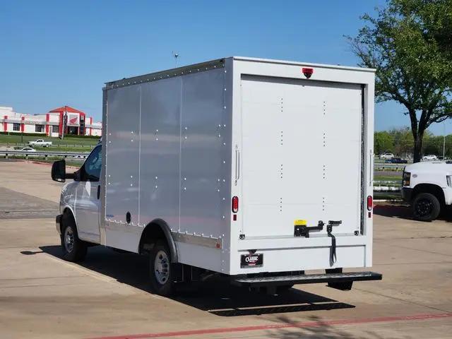 2025 Chevrolet Express Cutaway Work Van