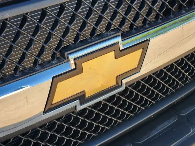 2025 Chevrolet Express Cutaway Work Van