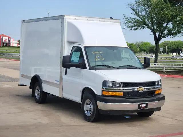 2025 Chevrolet Express Cutaway Work Van