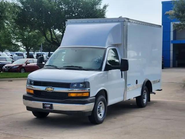 2025 Chevrolet Express Cutaway Work Van